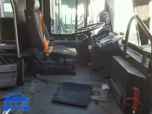 2001 GILLIG TRANSIT BU 15GCD211711110715 Bild 4