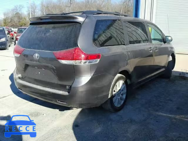 2013 TOYOTA SIENNA XLE 5TDDK3DC9DS067300 зображення 3