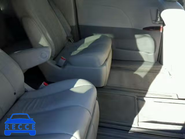 2013 TOYOTA SIENNA XLE 5TDDK3DC9DS067300 зображення 5