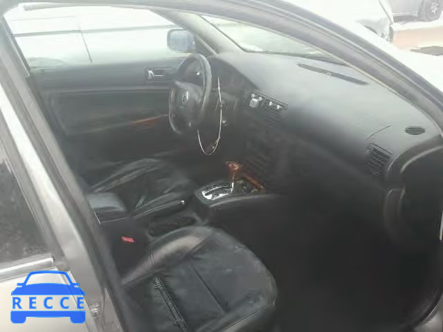 2002 VOLKSWAGEN PASSAT GLX WVWTH63BX2P044863 image 4