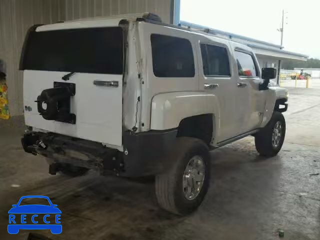2006 HUMMER H3 SUV 5GTDN136368109709 image 3