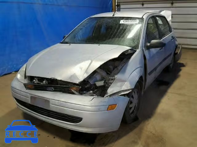 2000 FORD FOCUS LX 1FAFP33PXYW318500 image 1
