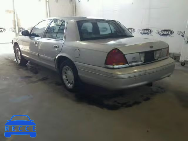 2000 FORD CROWN VICT 2FAFP74W1YX211725 image 2
