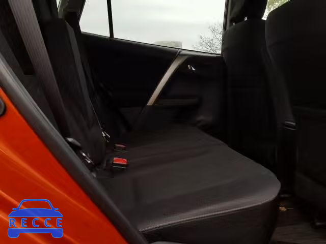 2015 TOYOTA RAV4 XLE JTMRFREV1FD127629 image 5