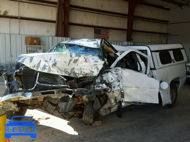 2004 GMC SIERRA C15 2GTEC19V741116419 image 1