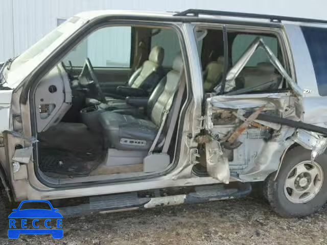 2000 CHEVROLET TAHOE K150 1GNEK13R6YR125759 image 9