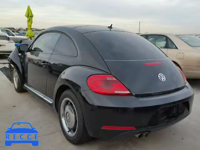 2013 VOLKSWAGEN BEETLE 3VWJX7AT1DM607509 зображення 2