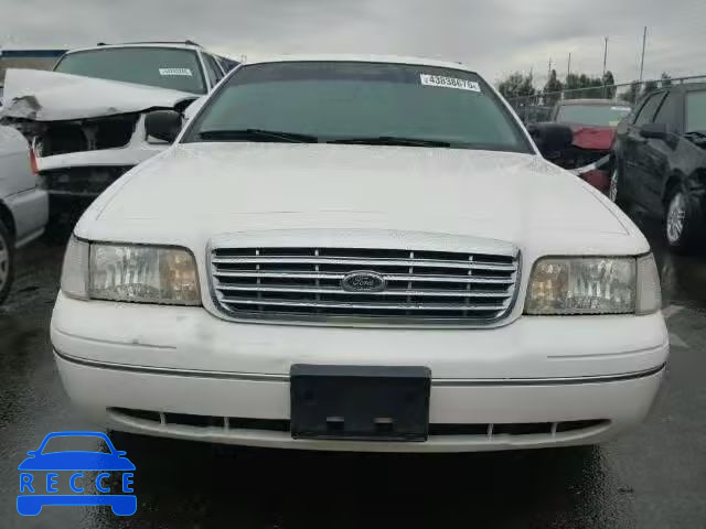 2004 FORD CROWN VIC 2FAHP71W64X149889 image 9