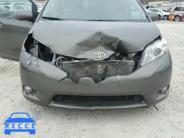 2011 TOYOTA SIENNA XLE 5TDYK3DC4BS018875 image 8