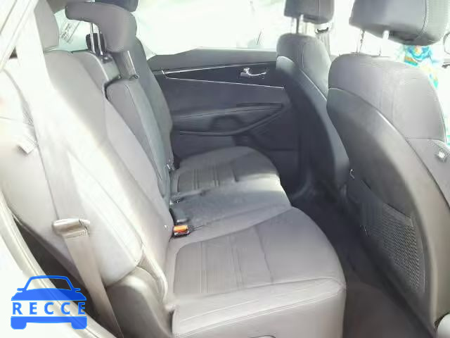 2017 KIA SORENTO LX 5XYPG4A51HG201987 image 5