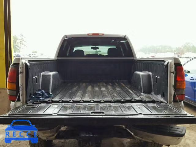 2006 GMC SIERRA C25 1GTHC23UX6F183319 Bild 9