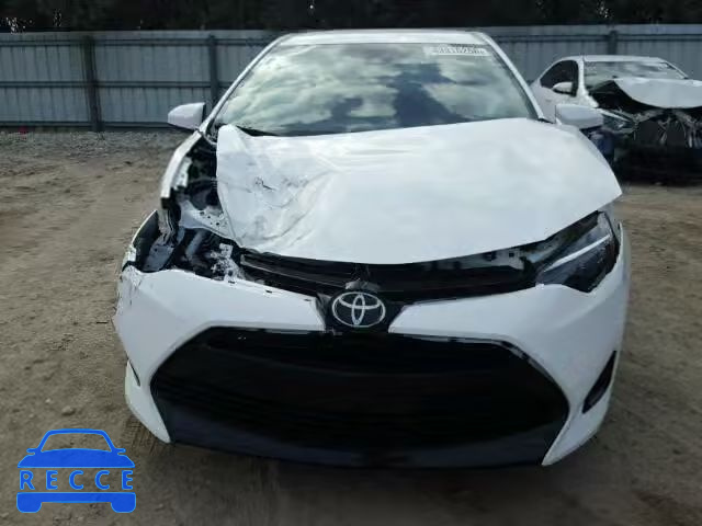 2017 TOYOTA COROLLA L 2T1BURHE5HC768365 зображення 8
