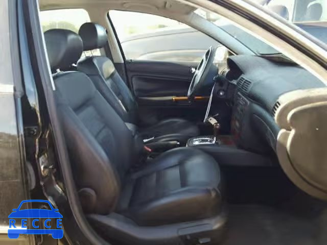 2004 VOLKSWAGEN PASSAT GLX WVWRH63B34P103264 зображення 4