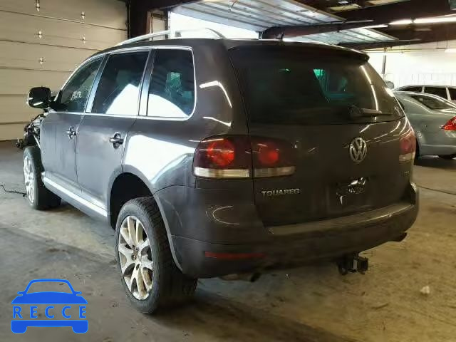2010 VOLKSWAGEN TOUAREG TD WVGFK7A91AD004042 image 2