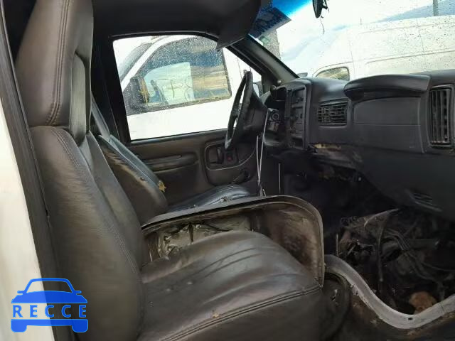 2002 GMC SAVANA G25 1GTGG25RX21112492 image 4