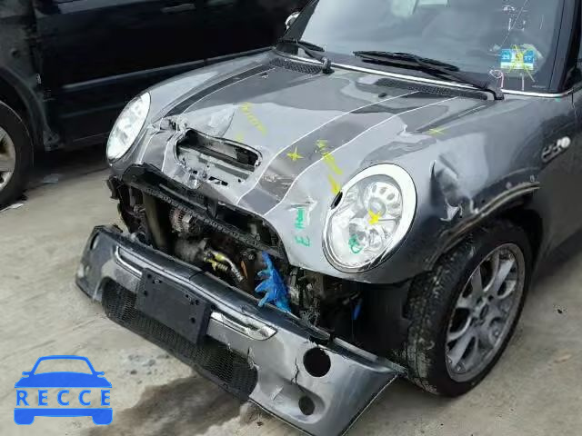 2006 MINI COOPER S WMWRH33556TK59452 image 9