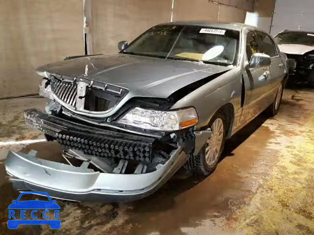 2005 LINCOLN TOWN CAR S 1LNHM82W05Y663869 image 1