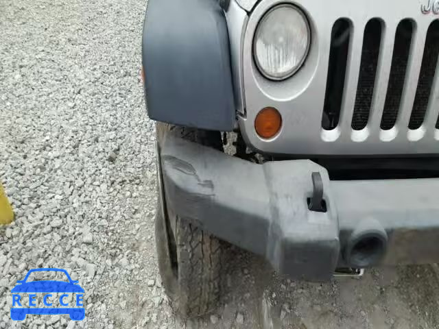 2007 JEEP WRANGLER X 1J4GA39127L158013 image 9