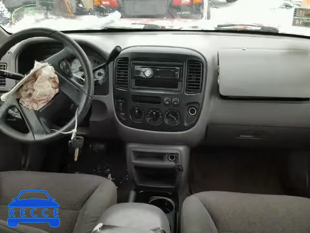 2002 FORD ESCAPE XLT 1FMYU04172KD81603 image 8