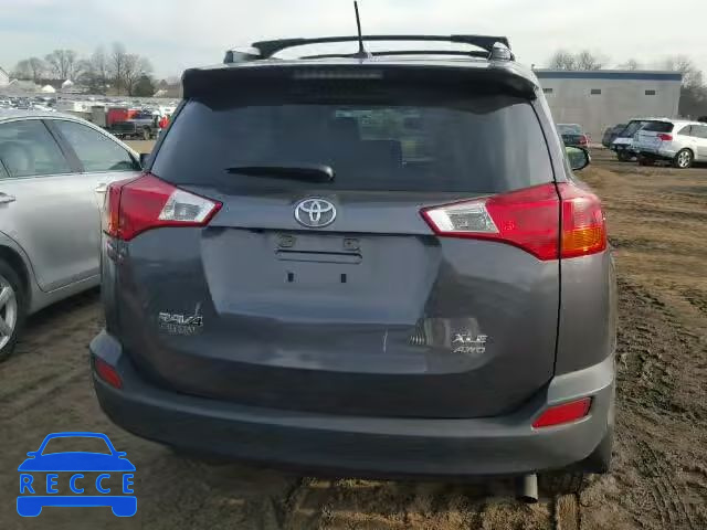 2015 TOYOTA RAV4 XLE JTMRFREV9FJ049067 image 9