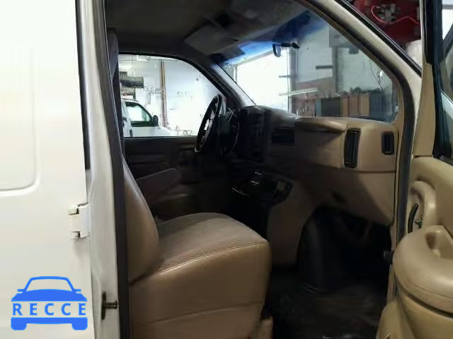2001 CHEVROLET EXPRESS G2 1GCGG25R211173057 image 4