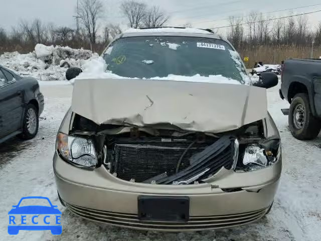 2003 CHRYSLER Town and Country 2C4GP44L43R266394 image 8