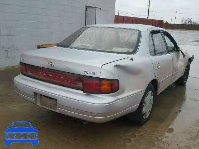 1994 TOYOTA CAMRY LE 4T1GK12EXRU043981 image 3