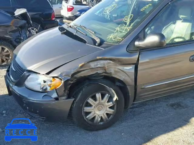 2004 CHRYSLER Town and Country 2C4GP54L84R529784 image 9