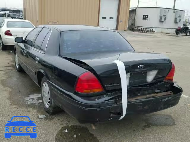 2002 FORD CROWN VICT 2FAFP74W62X150458 image 2