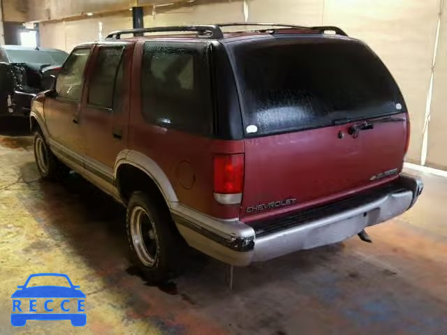 1995 CHEVROLET BLAZER 1GNCS13W3S2121875 image 2