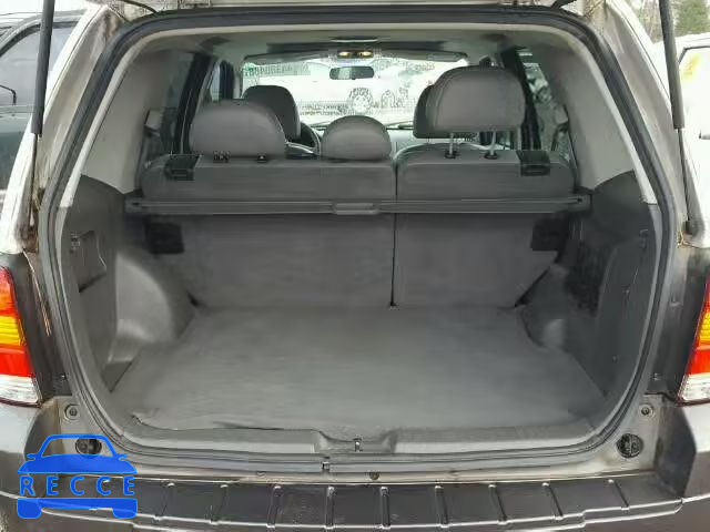 2005 FORD ESCAPE XLT 1FMYU03105KA60184 image 8