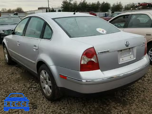 2002 VOLKSWAGEN PASSAT GLX WVWTH63BX2P046600 зображення 2