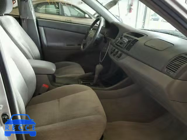 2004 TOYOTA CAMRY LE/X 4T1BE32K44U910948 image 4