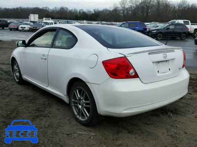 2005 TOYOTA SCION TC JTKDE167050020858 image 2