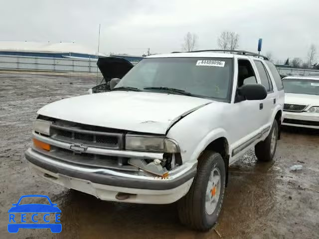 2000 CHEVROLET BLAZER 1GNDT13W5Y2329928 image 1