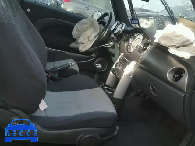 2005 MINI COOPER S WMWRH33435TF81953 image 4