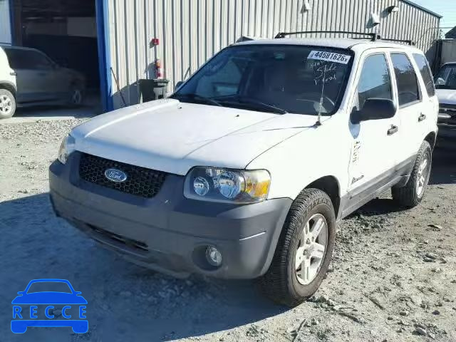 2005 FORD ESCAPE HEV 1FMYU96H85KD90782 Bild 1