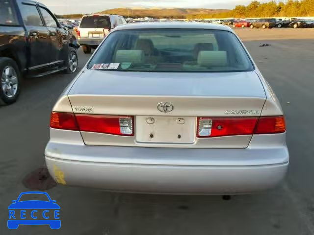 2000 TOYOTA CAMRY CE/L 4T1BG22K8YU960276 зображення 9