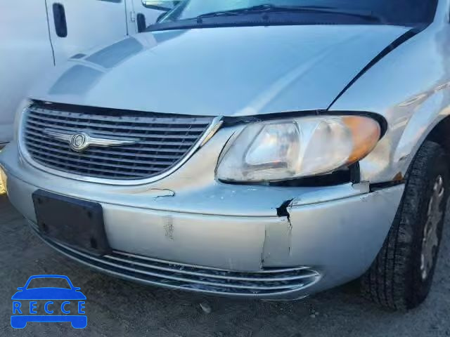 2002 CHRYSLER Town and Country 2C4GP44332R528565 image 8