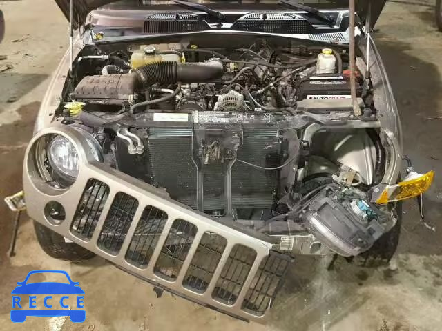 2005 JEEP LIBERTY SP 1J4GL48K25W538619 image 6