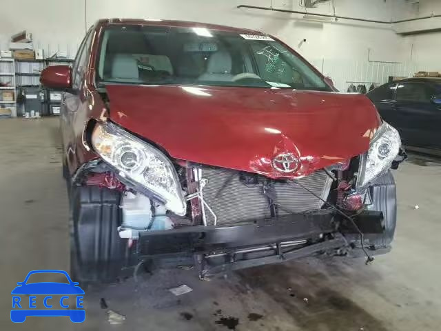 2012 TOYOTA SIENNA XLE 5TDYK3DC0CS233994 зображення 8