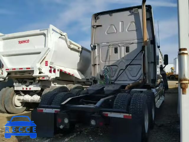 2011 FREIGHTLINER CASCADIA 1 1FUJGLDR5BLAV8757 image 3