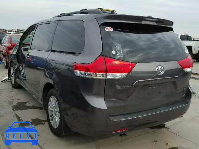 2013 TOYOTA SIENNA XLE 5TDYK3DC8DS329924 зображення 2