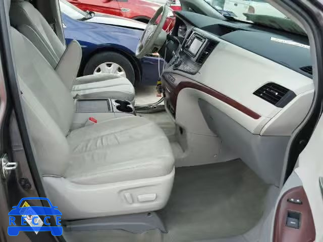 2013 TOYOTA SIENNA XLE 5TDYK3DC8DS329924 зображення 4