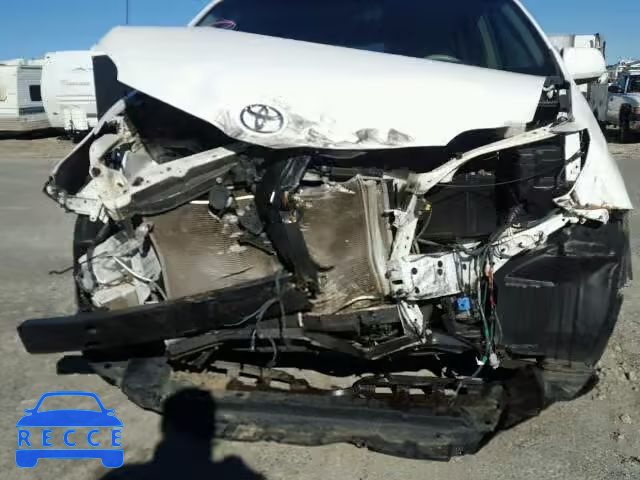 2013 TOYOTA SIENNA LE 5TDKK3DC2DS283285 image 9