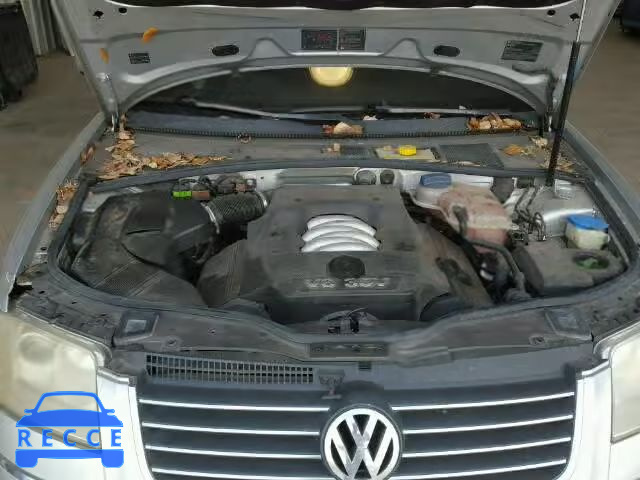 2004 VOLKSWAGEN PASSAT GLX WVWRH63B74P091751 image 6