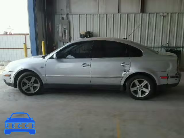 2004 VOLKSWAGEN PASSAT GLX WVWRH63B74P091751 image 8