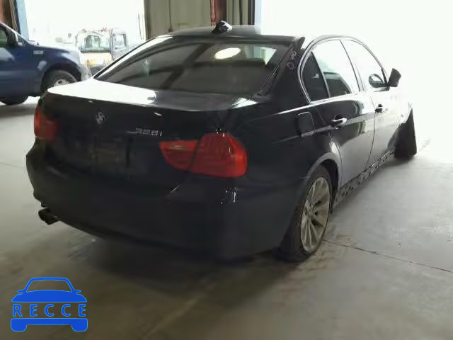 2011 BMW 328I WBAPH7C56BE461360 Bild 3