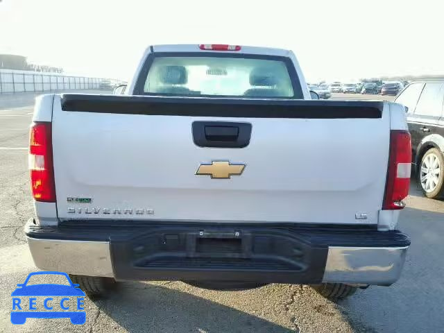 2010 CHEVROLET SILVERADO 1GCPCPEA3AZ140444 Bild 5