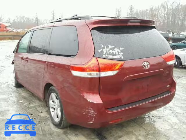 2013 TOYOTA SIENNA LE 5TDKK3DC2DS394645 image 2